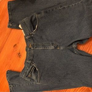 Classic Blue Denim Jeans Wrangler Premium Quality Relaxed Fit Jeans Size 36x32